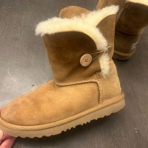 Girls Ugg boots size 3